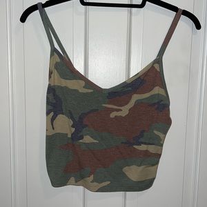 Camo cropped tank